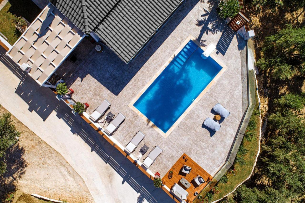 Villa Venia - Cozy Escape With Scenic Sew View, By Zantewize Tragaki Exteriör bild