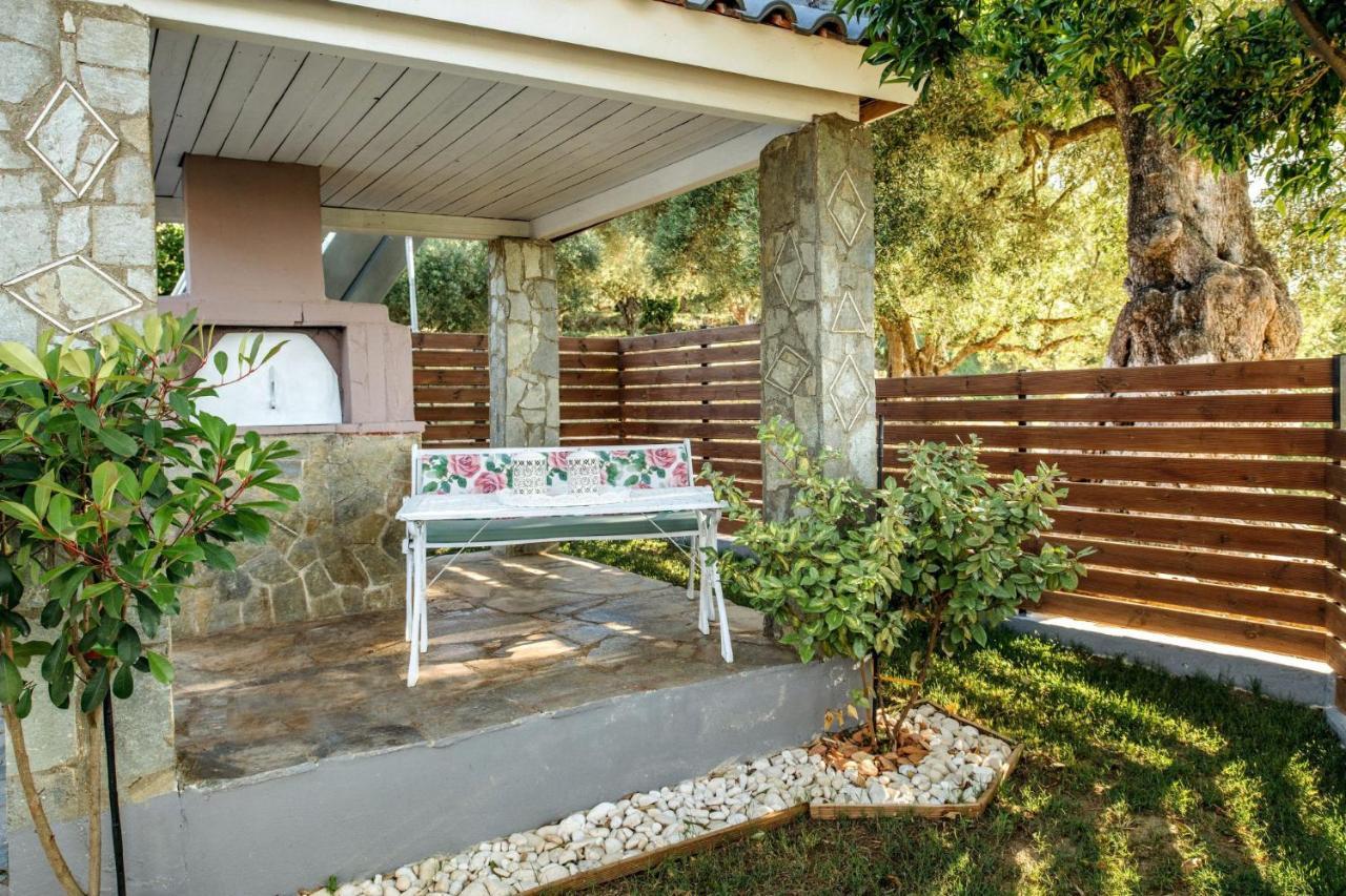 Villa Venia - Cozy Escape With Scenic Sew View, By Zantewize Tragaki Exteriör bild
