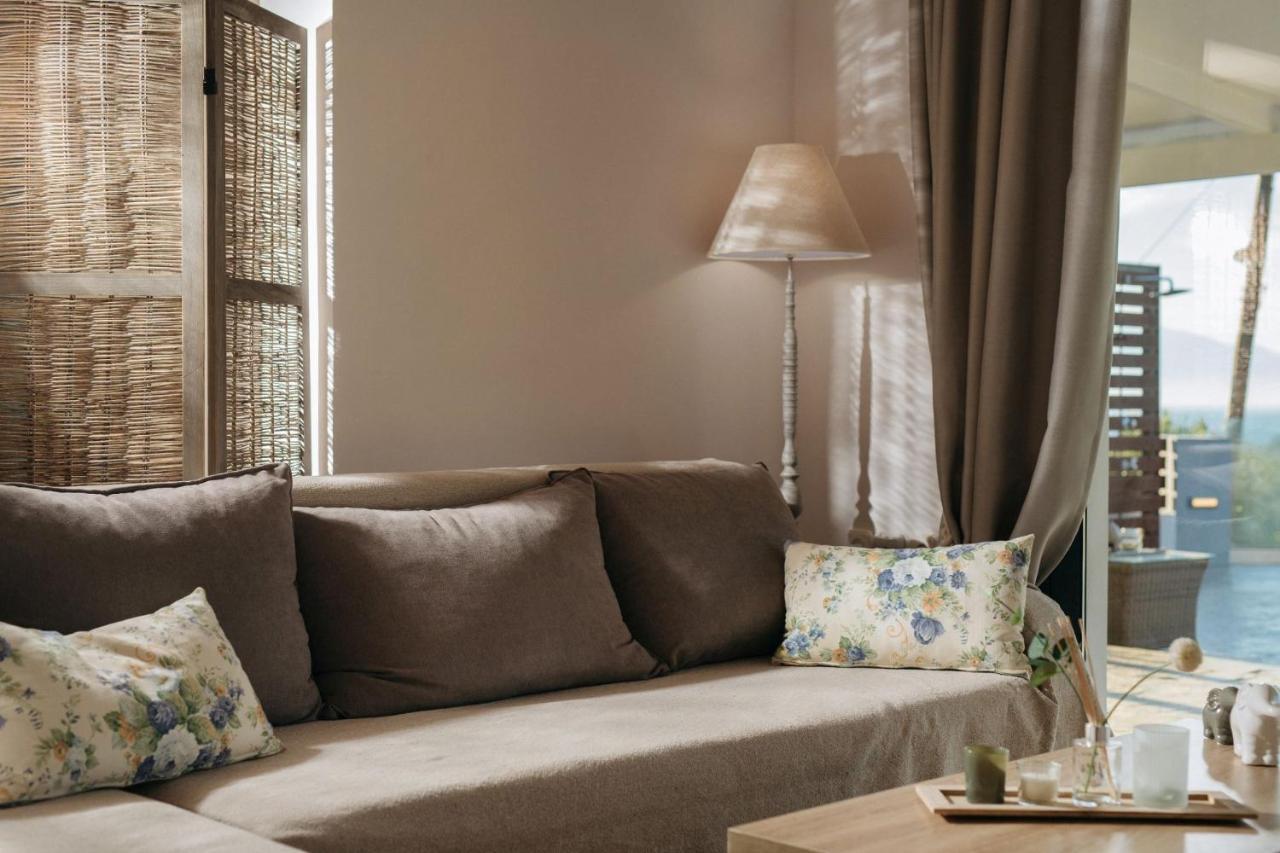 Villa Venia - Cozy Escape With Scenic Sew View, By Zantewize Tragaki Exteriör bild