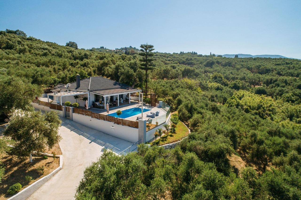 Villa Venia - Cozy Escape With Scenic Sew View, By Zantewize Tragaki Exteriör bild
