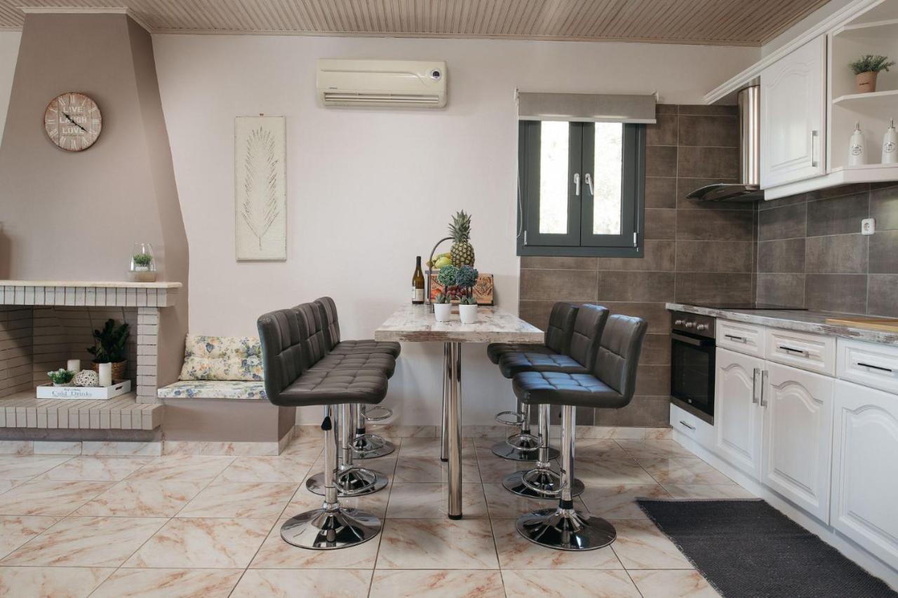 Villa Venia - Cozy Escape With Scenic Sew View, By Zantewize Tragaki Exteriör bild