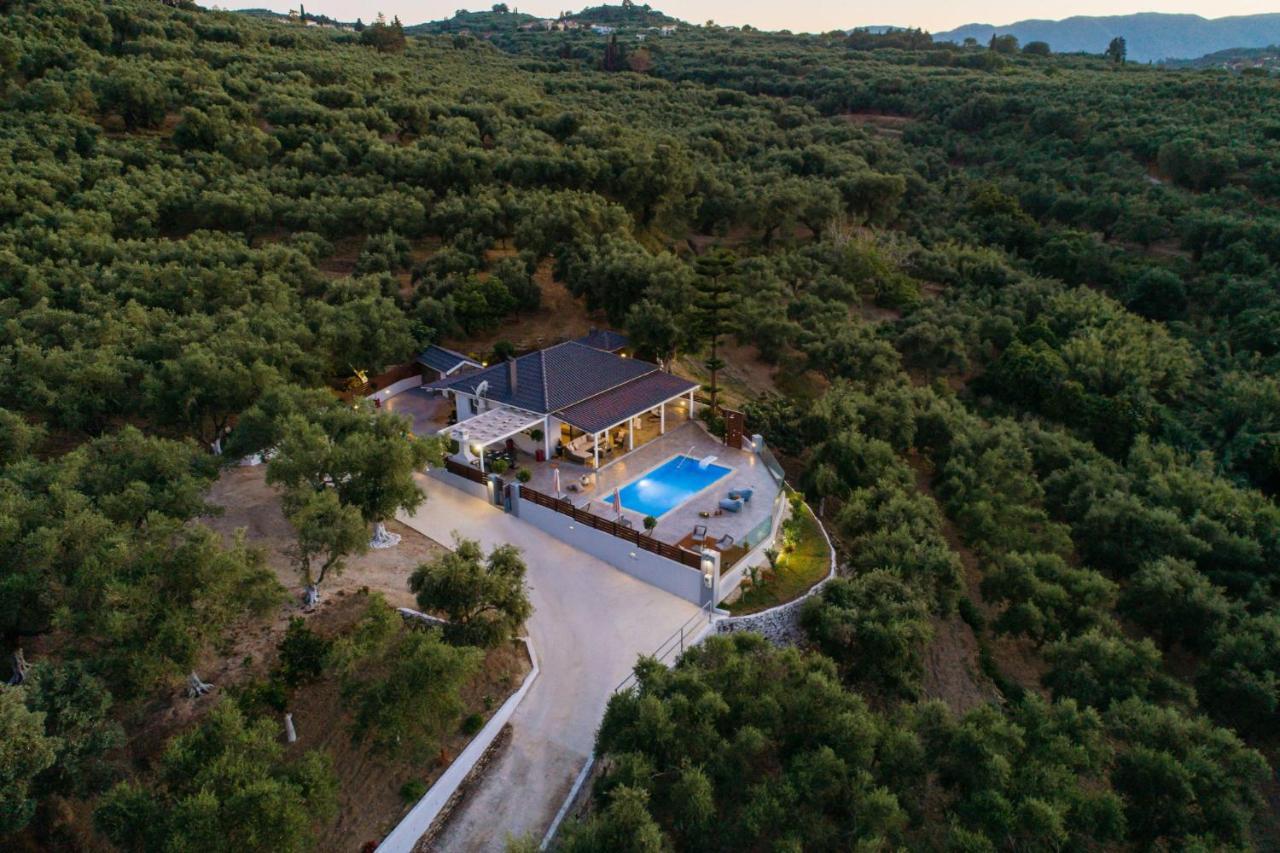 Villa Venia - Cozy Escape With Scenic Sew View, By Zantewize Tragaki Exteriör bild