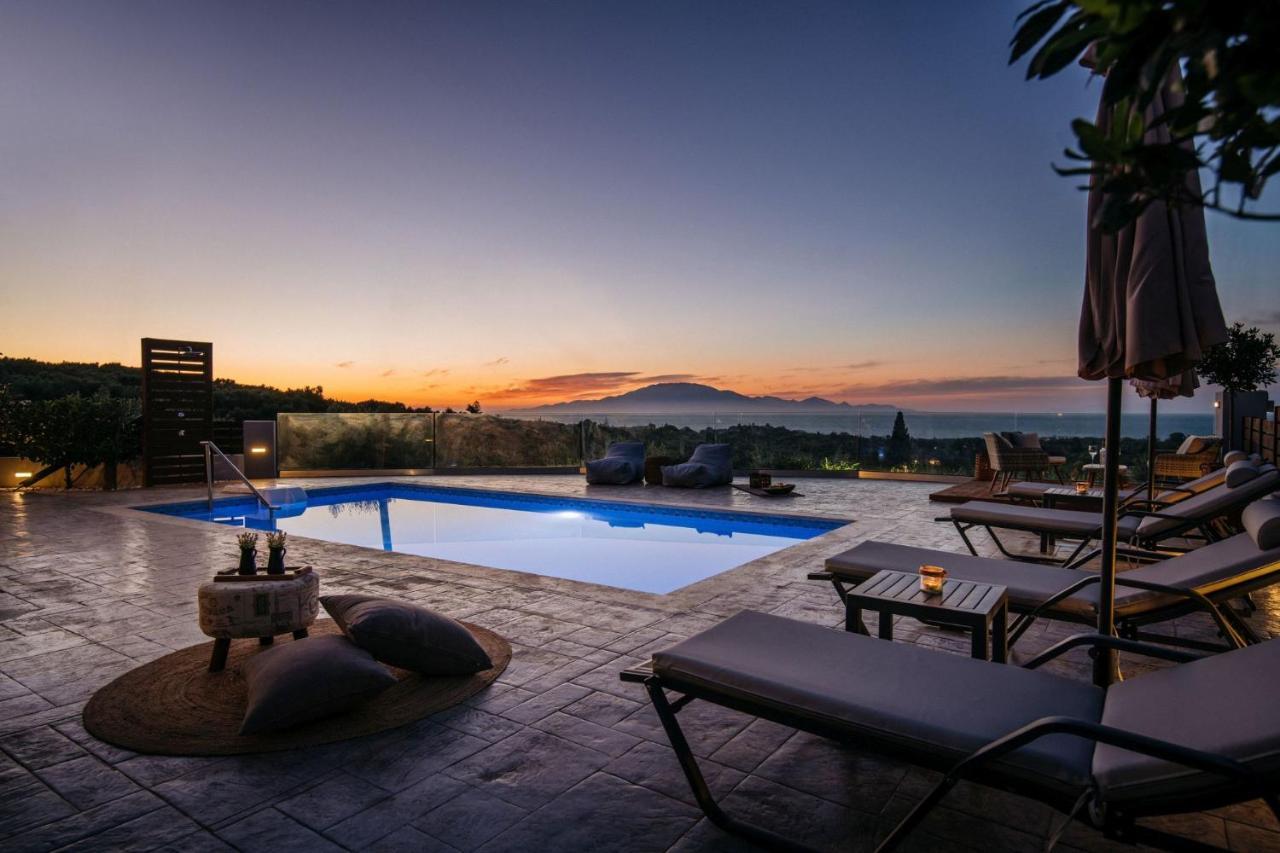 Villa Venia - Cozy Escape With Scenic Sew View, By Zantewize Tragaki Exteriör bild