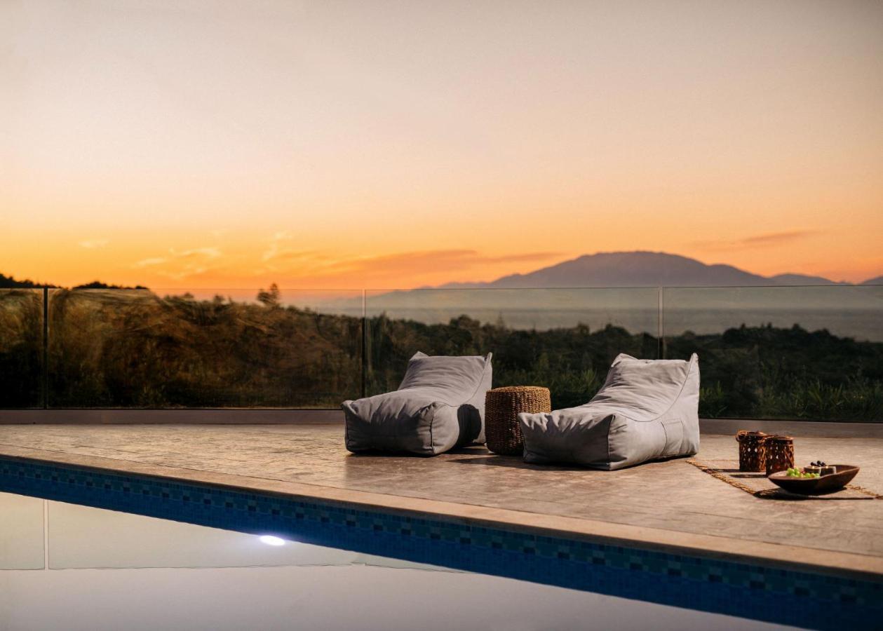 Villa Venia - Cozy Escape With Scenic Sew View, By Zantewize Tragaki Exteriör bild