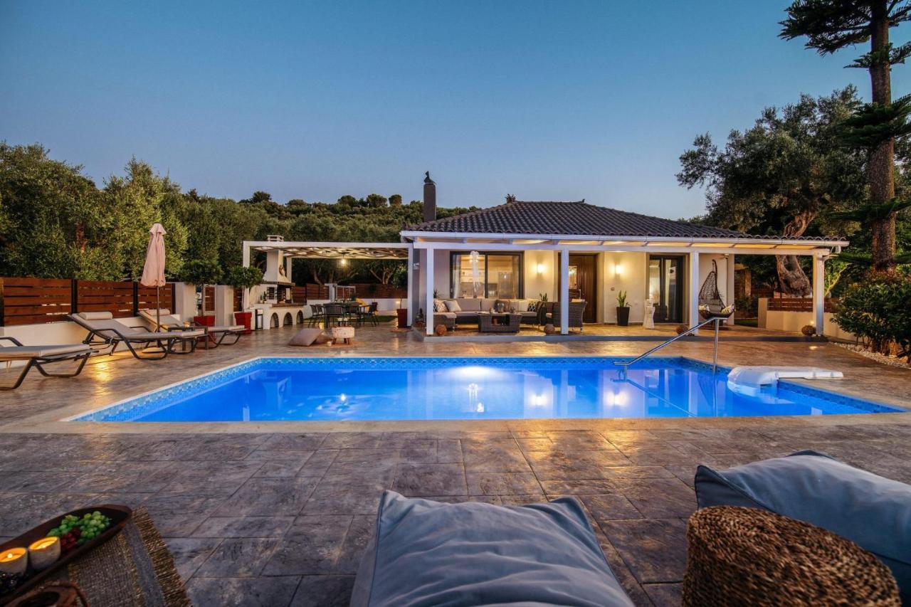 Villa Venia - Cozy Escape With Scenic Sew View, By Zantewize Tragaki Exteriör bild