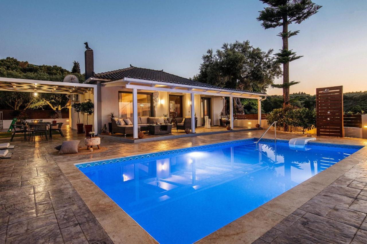 Villa Venia - Cozy Escape With Scenic Sew View, By Zantewize Tragaki Exteriör bild
